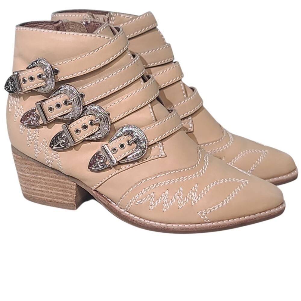 Jeffrey Campbell Glerrio Buckle Western Ankle Boots Beige Leather 7M